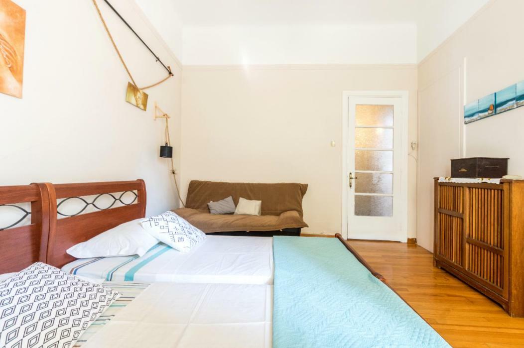 Beautiful Appartment Under Akropolis! أثينا المظهر الخارجي الصورة